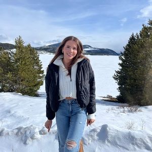 Meet your Posher, Emma